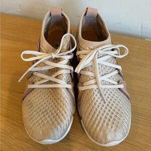 Stella McCartney X Adidas sneaker